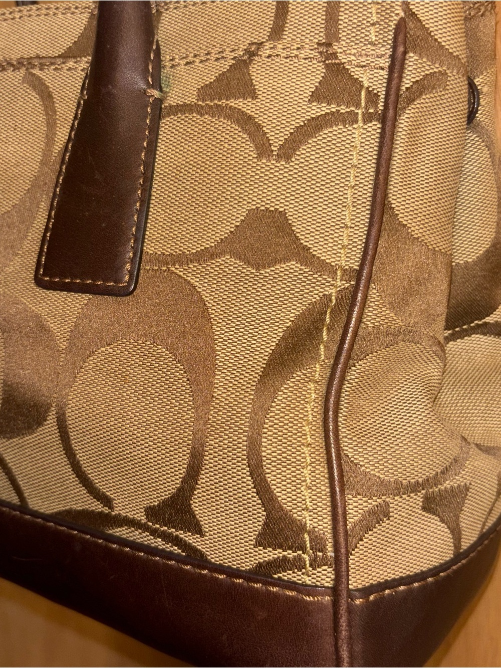 Coach Hampton Madeline Signature Satchel 2008 - Picture 6 of 8